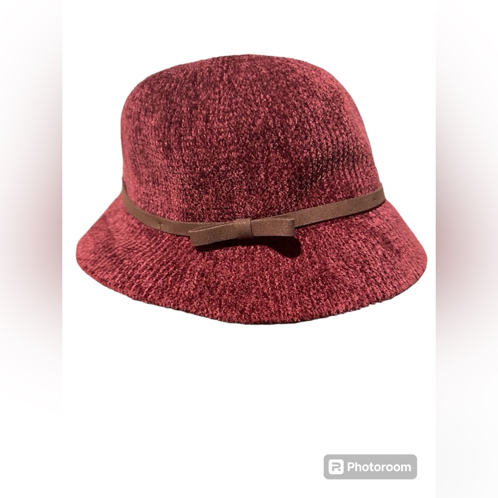 Women’s cloche hat-very cute!